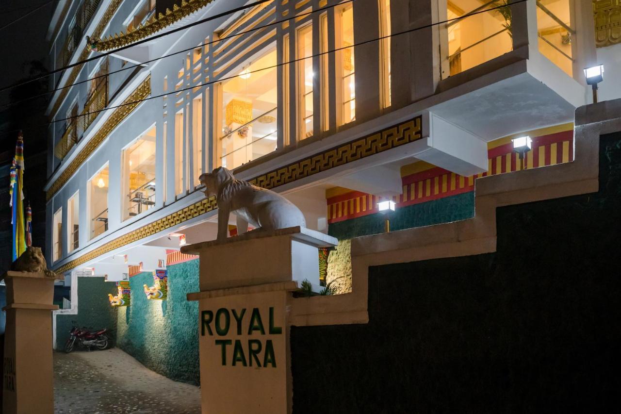 Готель Royal Tara Ґанґток Екстер'єр фото